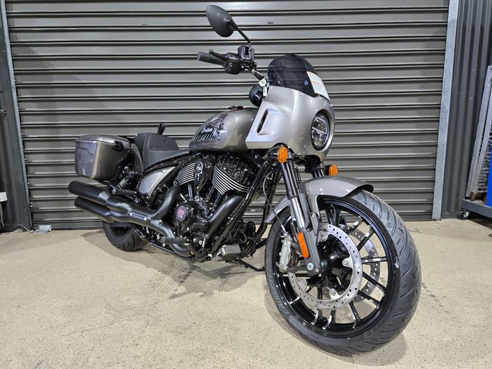 2025 INDIAN SPORT CHIEF RT BLACK