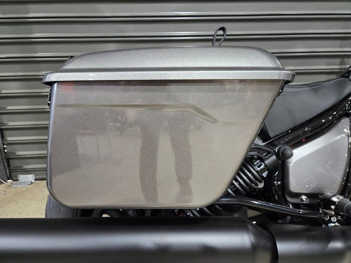 2025 INDIAN SPORT CHIEF RT BLACK