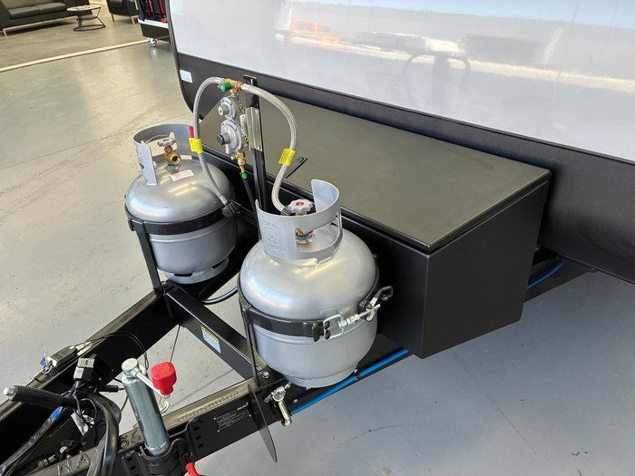 2025 Traveller Destination Track 15