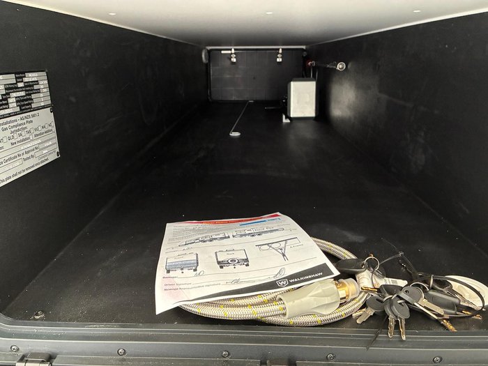 2025 Traveller Destination Track 15