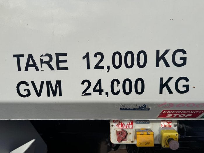 2012 Isuzu Fvz 1400 WHITE