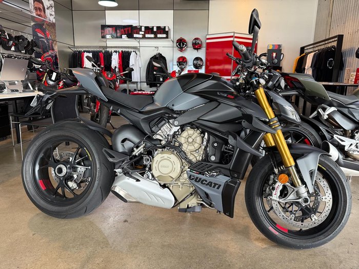 2024 Ducati Streetfighter V4 S Streetfighter Grey