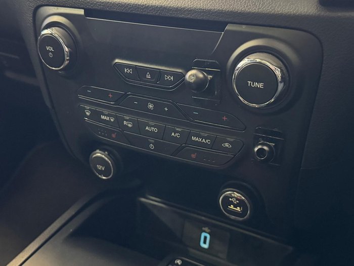 2019 Ford Everest Titanium