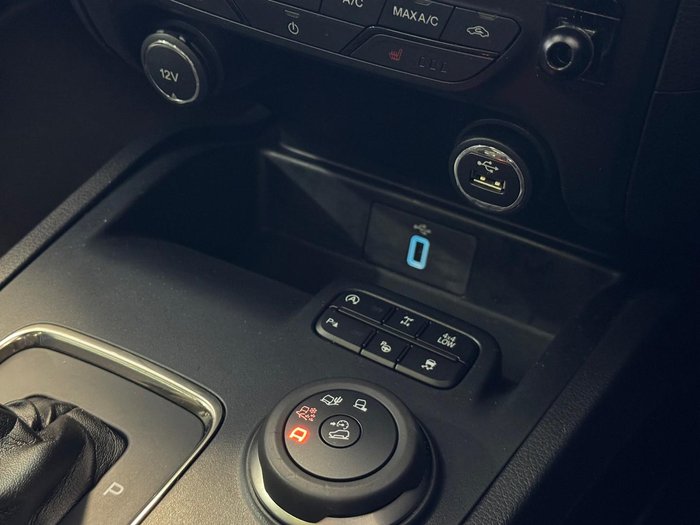 2019 Ford Everest Titanium