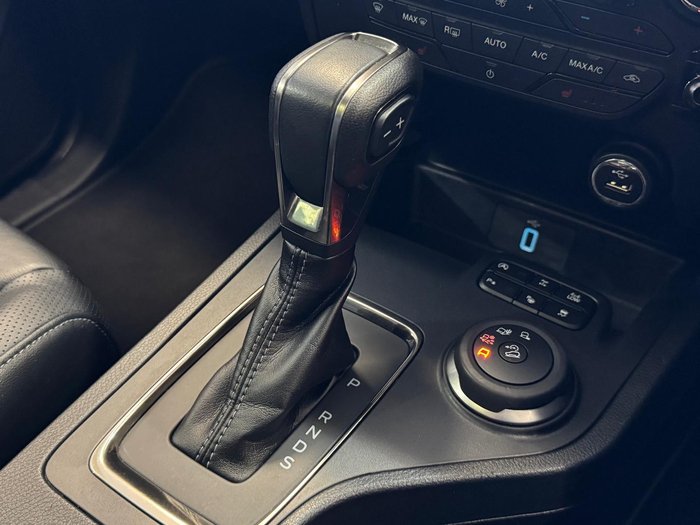 2019 Ford Everest Titanium