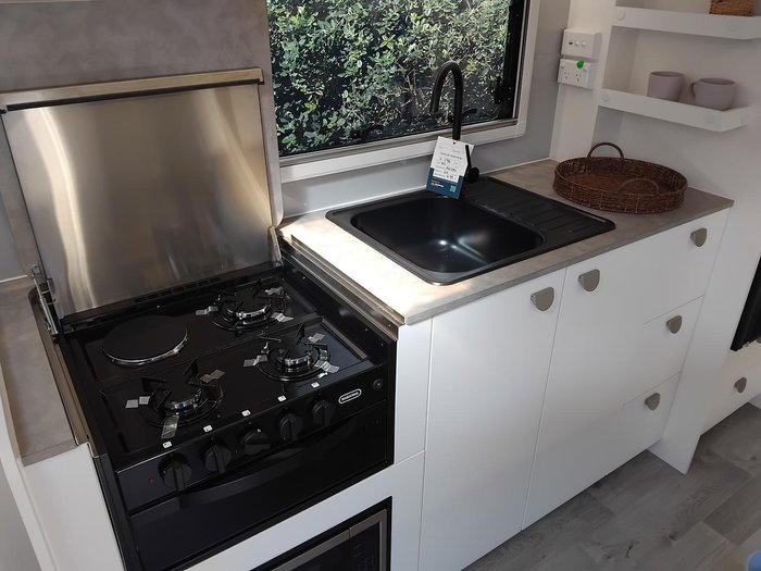 2025 Traveller Destination Cruise 17Ft Couples Full Composite Full Ensuite