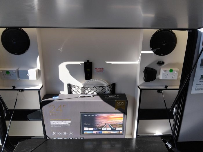 2025 Traveller Destination Cruise 17Ft Couples Full Composite Full Ensuite