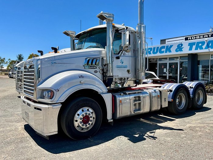 2023 Mack Superliner