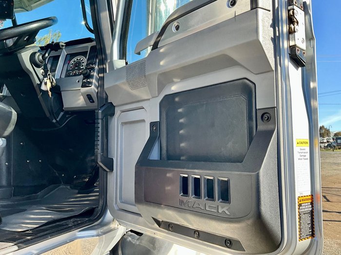 2022 Mack Clxt Superliner 685Hp 497000 Klm 90T $227000+Gst Immac Cond MACK SUPERLINER CLXT