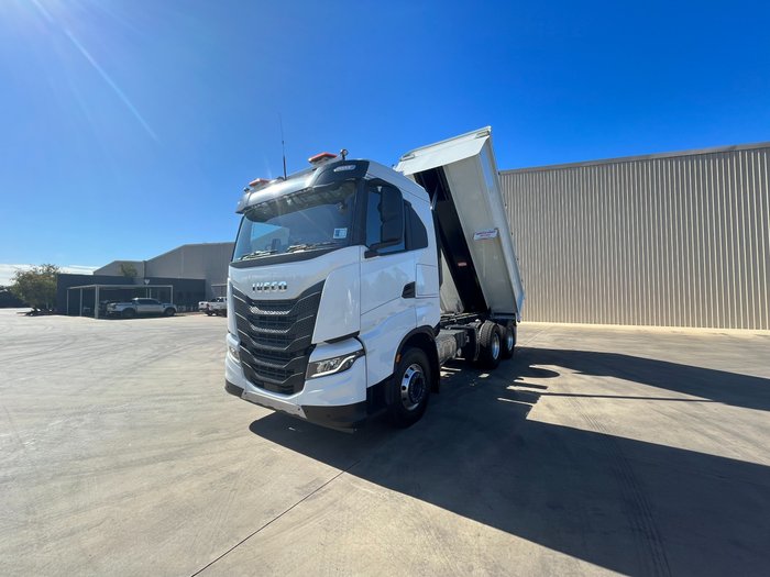 2024 Iveco S-WAY AS 550 2024 IVECO S-WAY 550HP 6X4 LOW