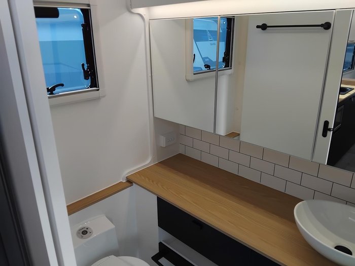 2025 Traveller Destination Cruise 20Ft Couples Full Composite Full Ensuite