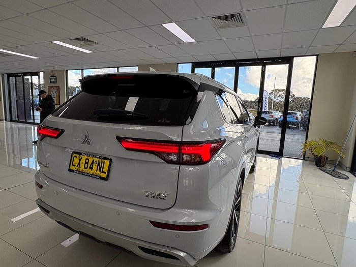2023 Mitsubishi Outlander PHEV Exceed