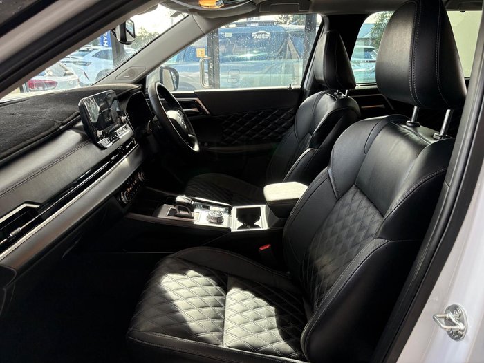 2023 Mitsubishi Outlander PHEV Exceed