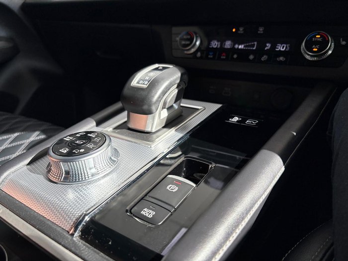 2023 Mitsubishi Outlander PHEV Exceed
