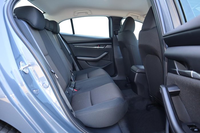 2025 Mazda 3 G20 Pure