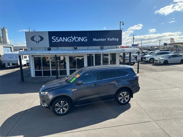 2023 Isuzu MU-X LS-T