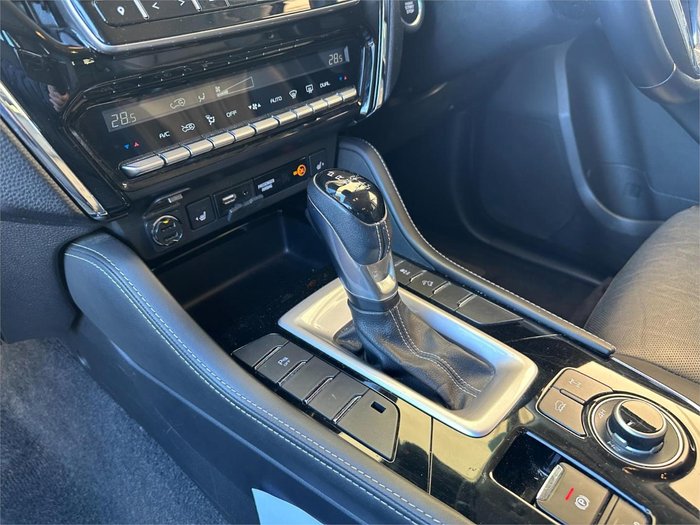 2023 Isuzu MU-X LS-T