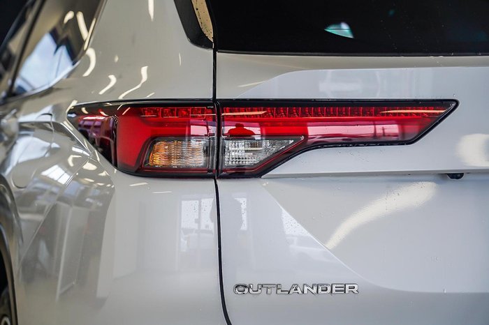2022 Mitsubishi Outlander PHEV Exceed Tourer