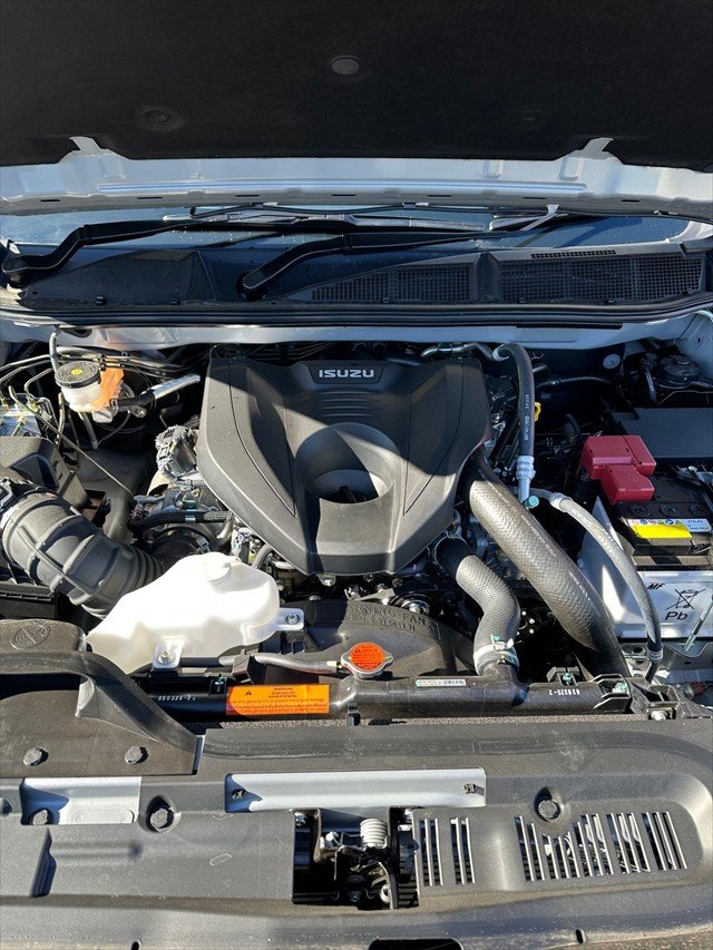 2025 Isuzu D-MAX SX MY24 4X4 Dual Range Mercury Silver Metallic