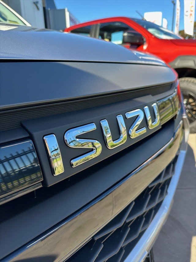 2025 Isuzu D-MAX SX MY24 4X4 Dual Range Mercury Silver Metallic
