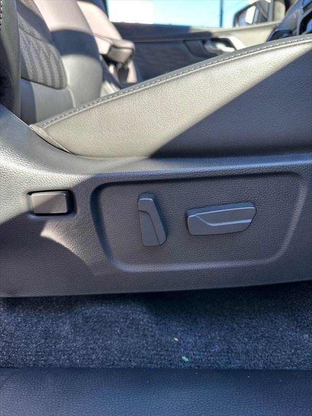 2025 Isuzu D-MAX BLADE MY24 4X4 Dual Range Granite Grey Mica