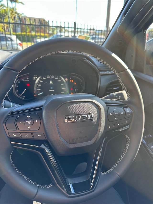 2025 Isuzu D-MAX BLADE MY24 4X4 Dual Range Granite Grey Mica
