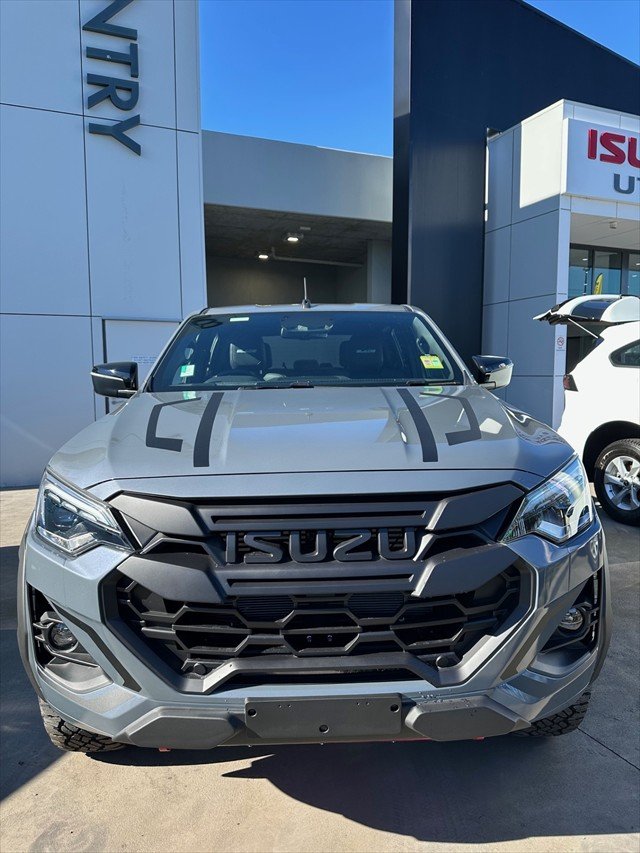 2025 Isuzu D-MAX BLADE MY24 4X4 Dual Range Granite Grey Mica