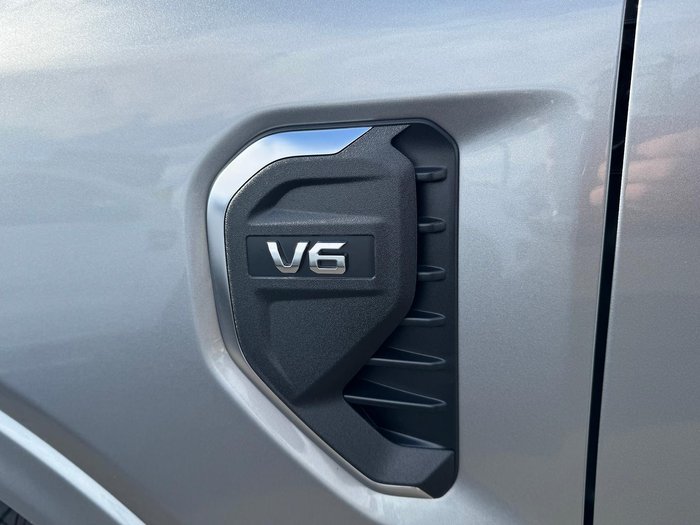 2024 Ford Everest Platinum