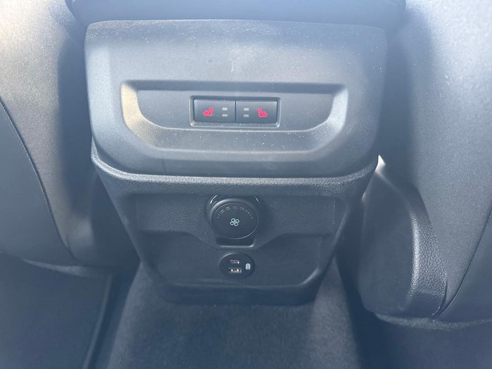 2024 Ford Everest Platinum