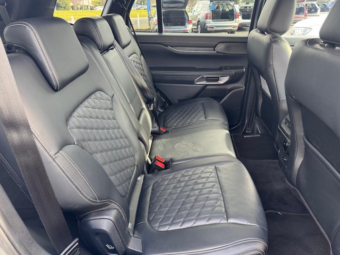 2024 Ford Everest Platinum