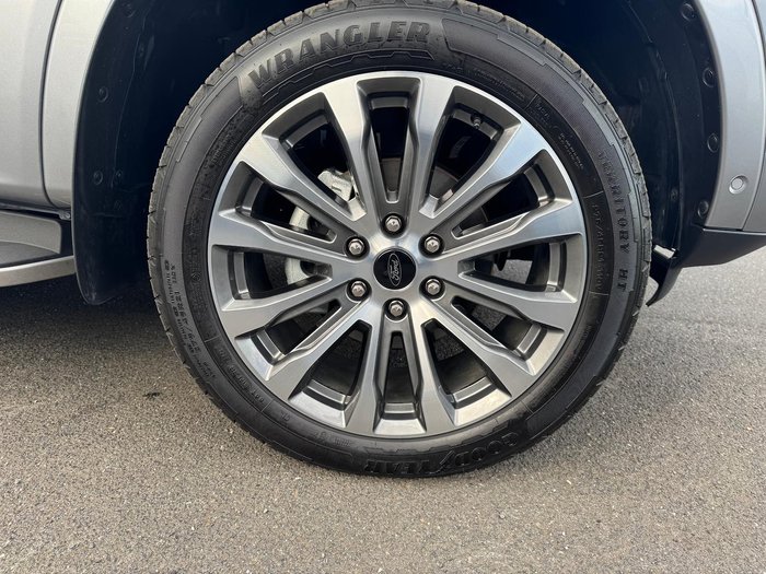 2024 Ford Everest Platinum