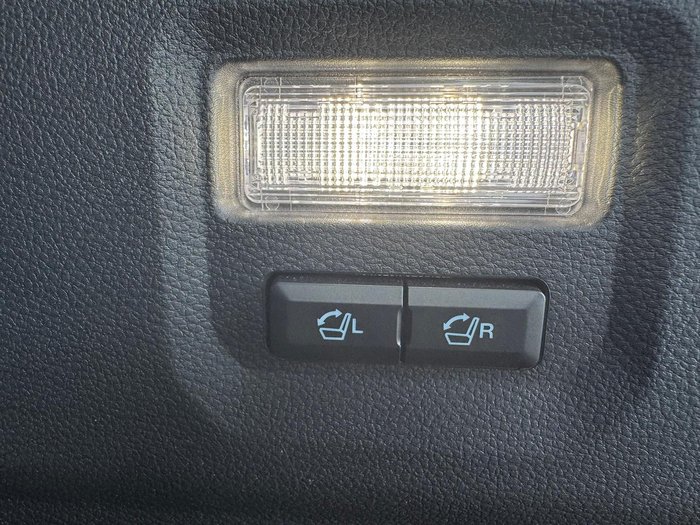 2024 Ford Everest Platinum