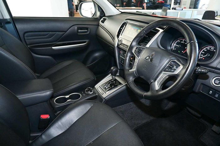 2023 Mitsubishi Triton Xtreme