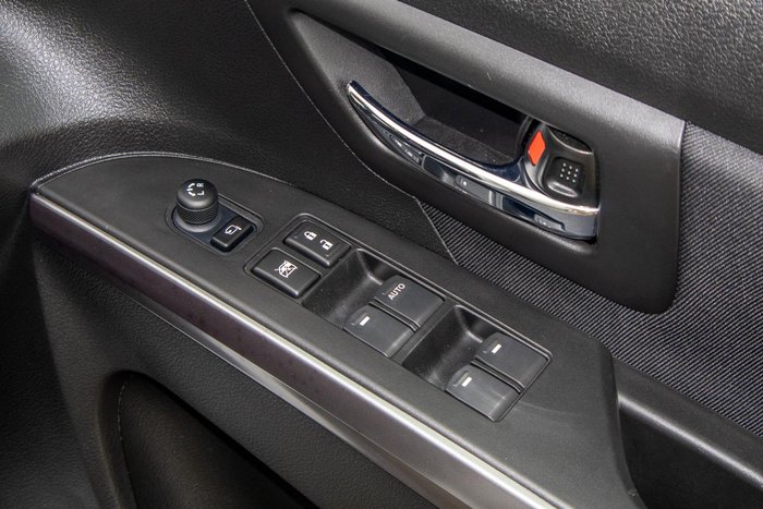 2023 Suzuki S-Cross Plus JYB Silky Silver