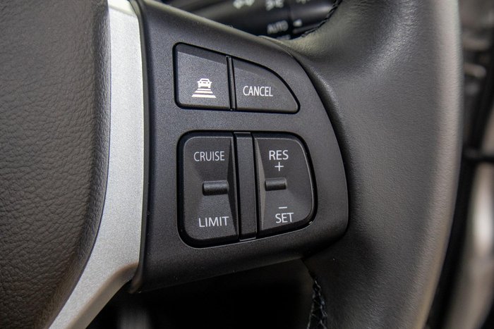2023 Suzuki S-Cross Plus JYB Silky Silver