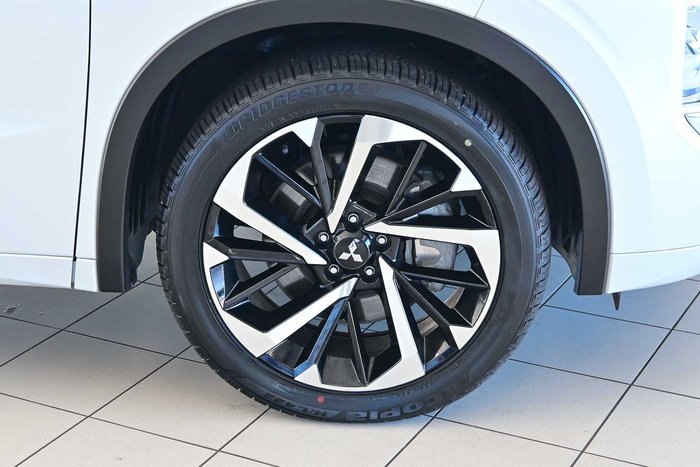 2022 Mitsubishi Outlander PHEV Exceed Tourer