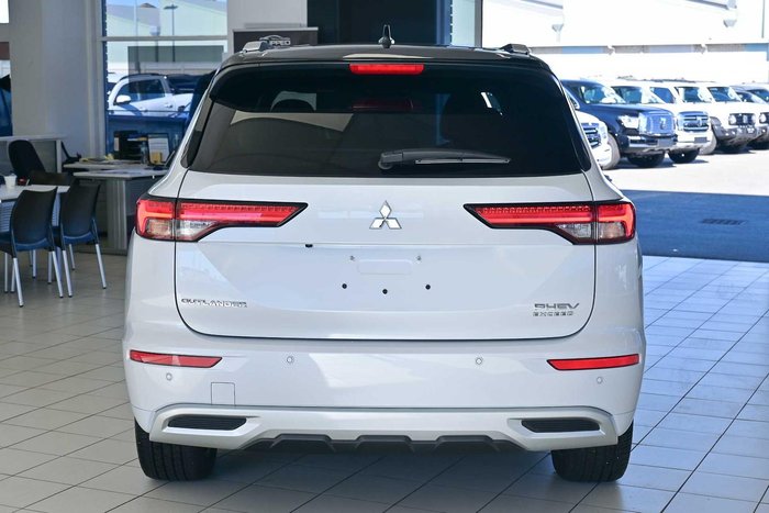 2022 Mitsubishi Outlander PHEV Exceed Tourer