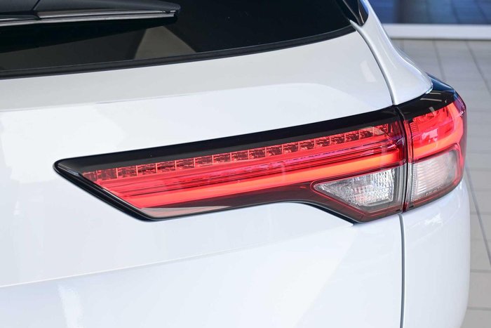 2022 Mitsubishi Outlander PHEV Exceed Tourer