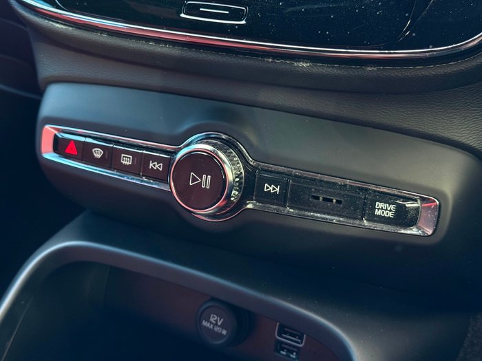 2018 Volvo XC40 T4 Momentum