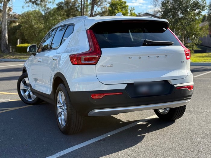 2018 Volvo XC40 T4 Momentum