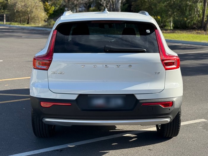 2018 Volvo XC40 T4 Momentum