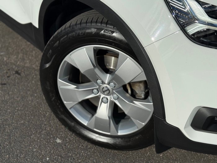 2018 Volvo XC40 T4 Momentum