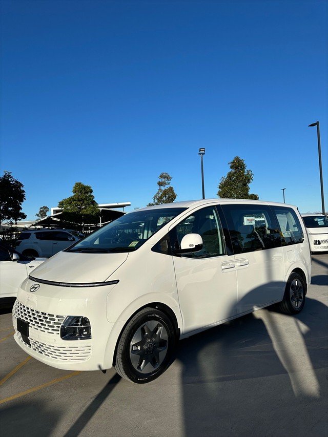2025 Hyundai STARIA