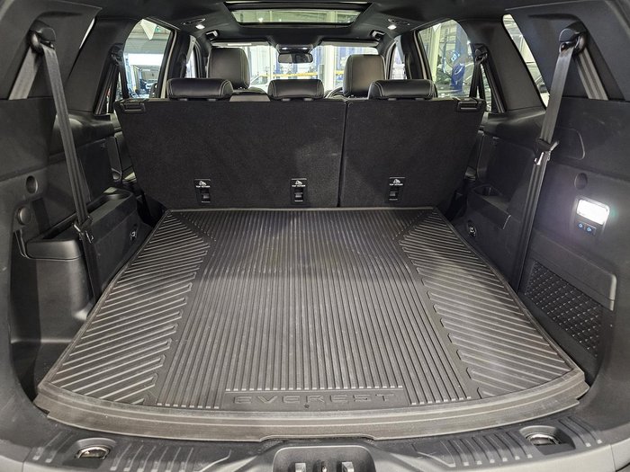 2023 Ford Everest Platinum