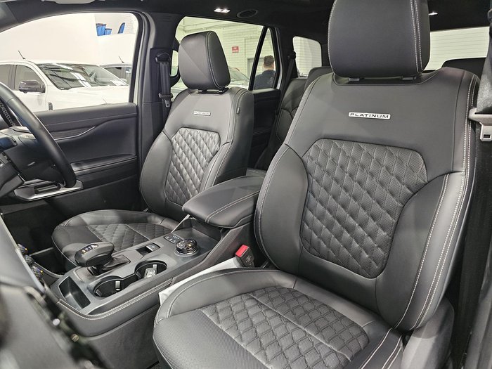 2023 Ford Everest Platinum