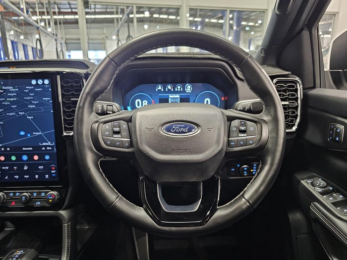 2023 Ford Everest Platinum