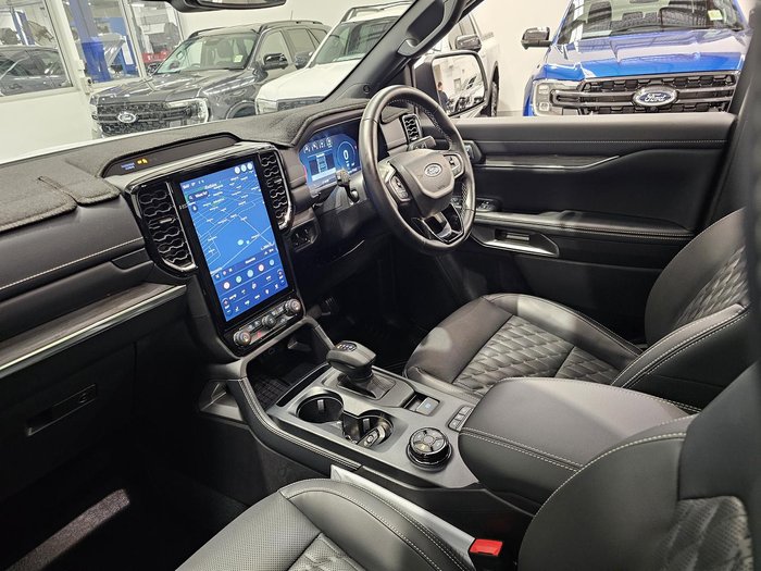 2023 Ford Everest Platinum