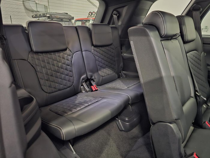 2023 Ford Everest Platinum