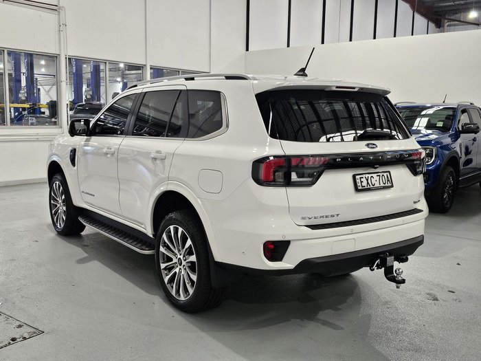 2023 Ford Everest Platinum