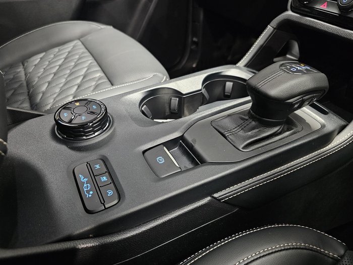 2023 Ford Everest Platinum